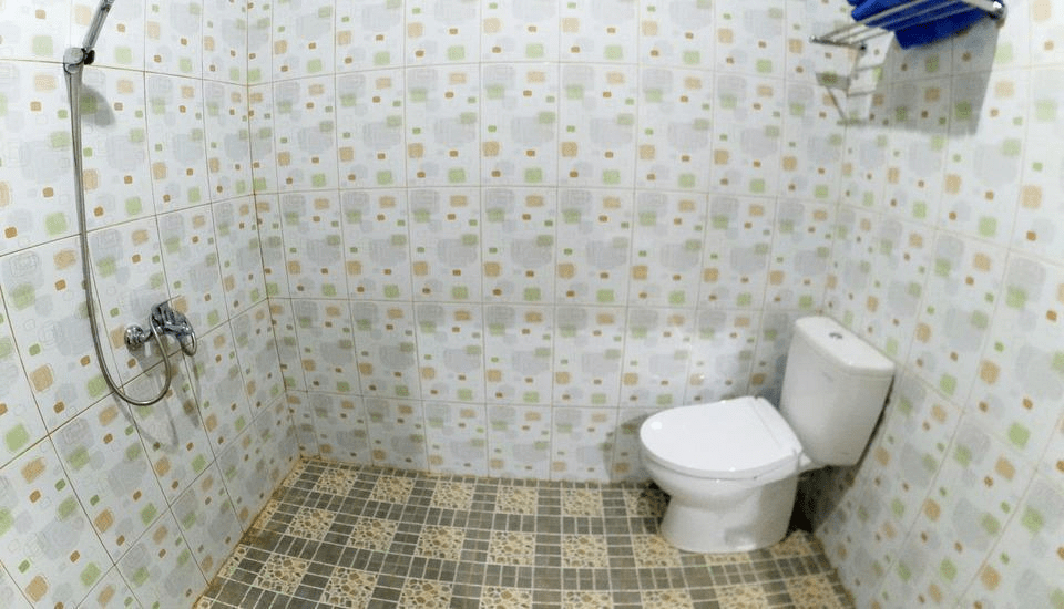 Bathroom 4