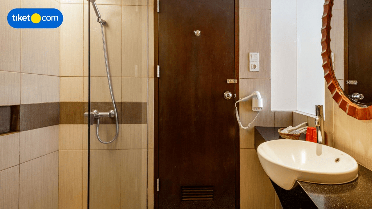 Bathroom 5