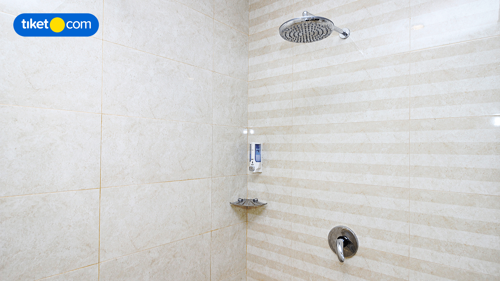 Bathroom 18