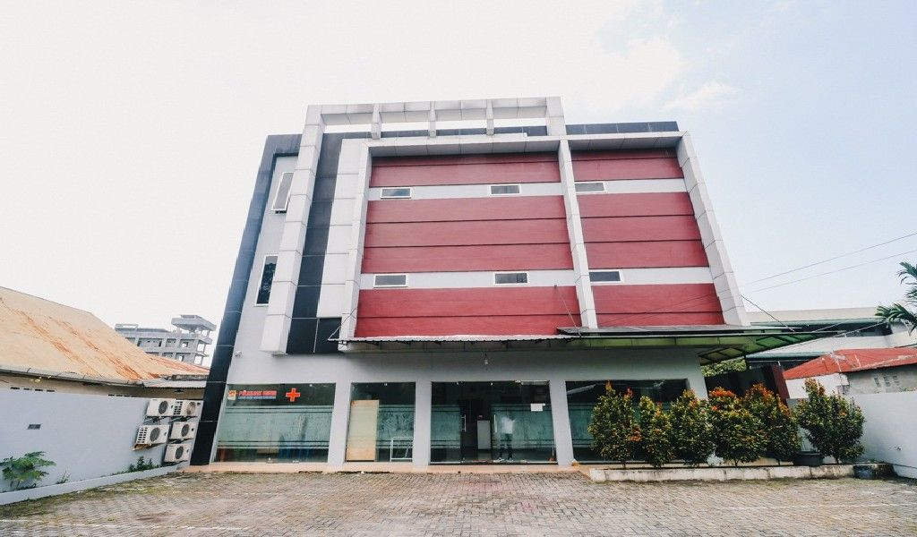 Exterior & Views 1, RedDoorz @ Jalan Krakatau Medan, Medan
