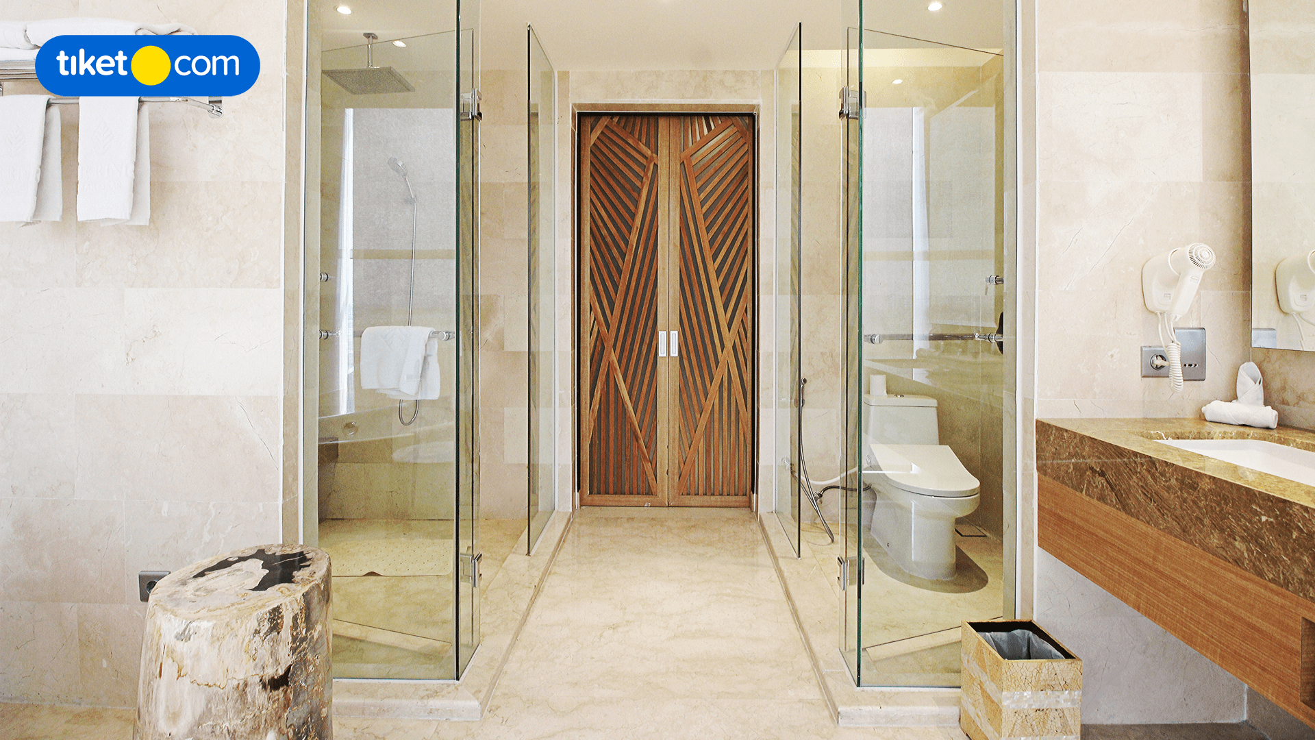 Bathroom 13