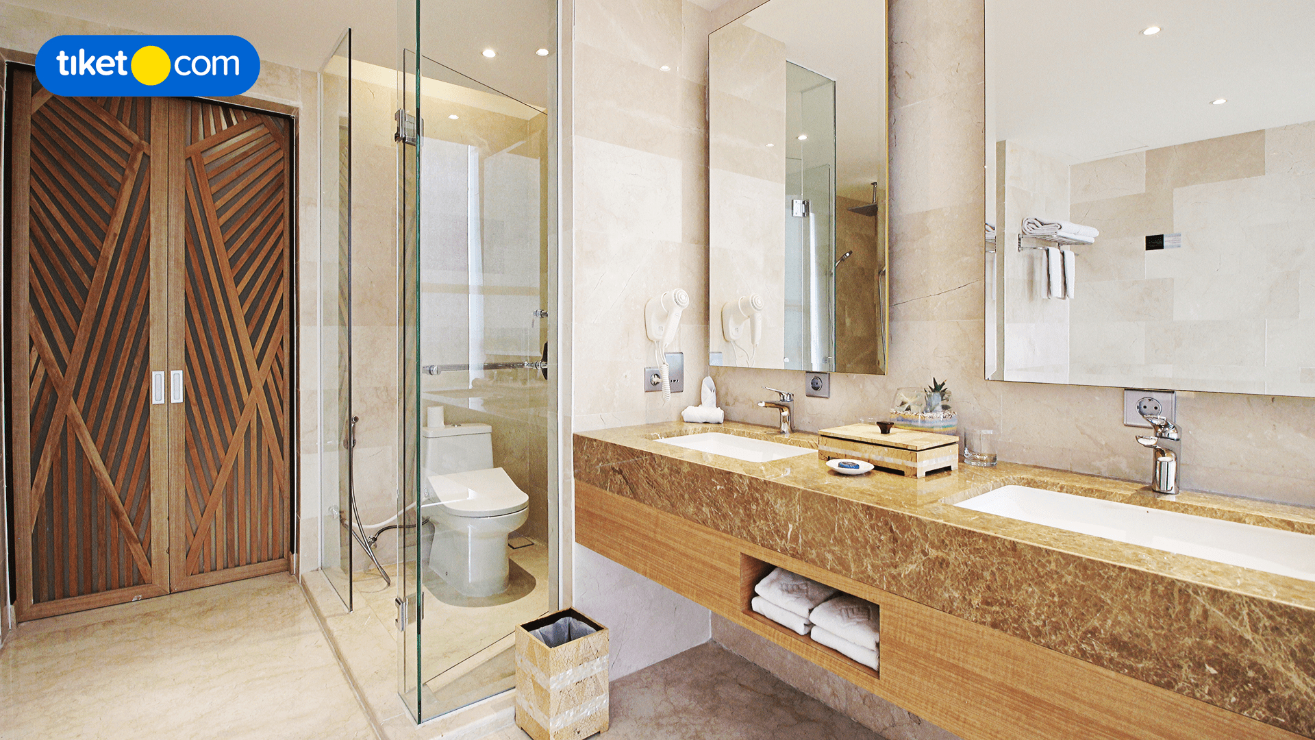 Bathroom 15