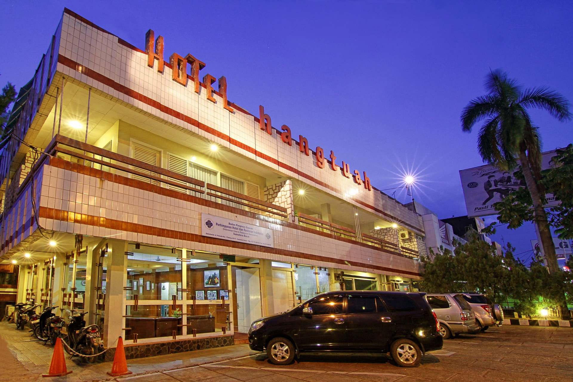 Exterior & Views 1, Hangtuah Hotel, Padang
