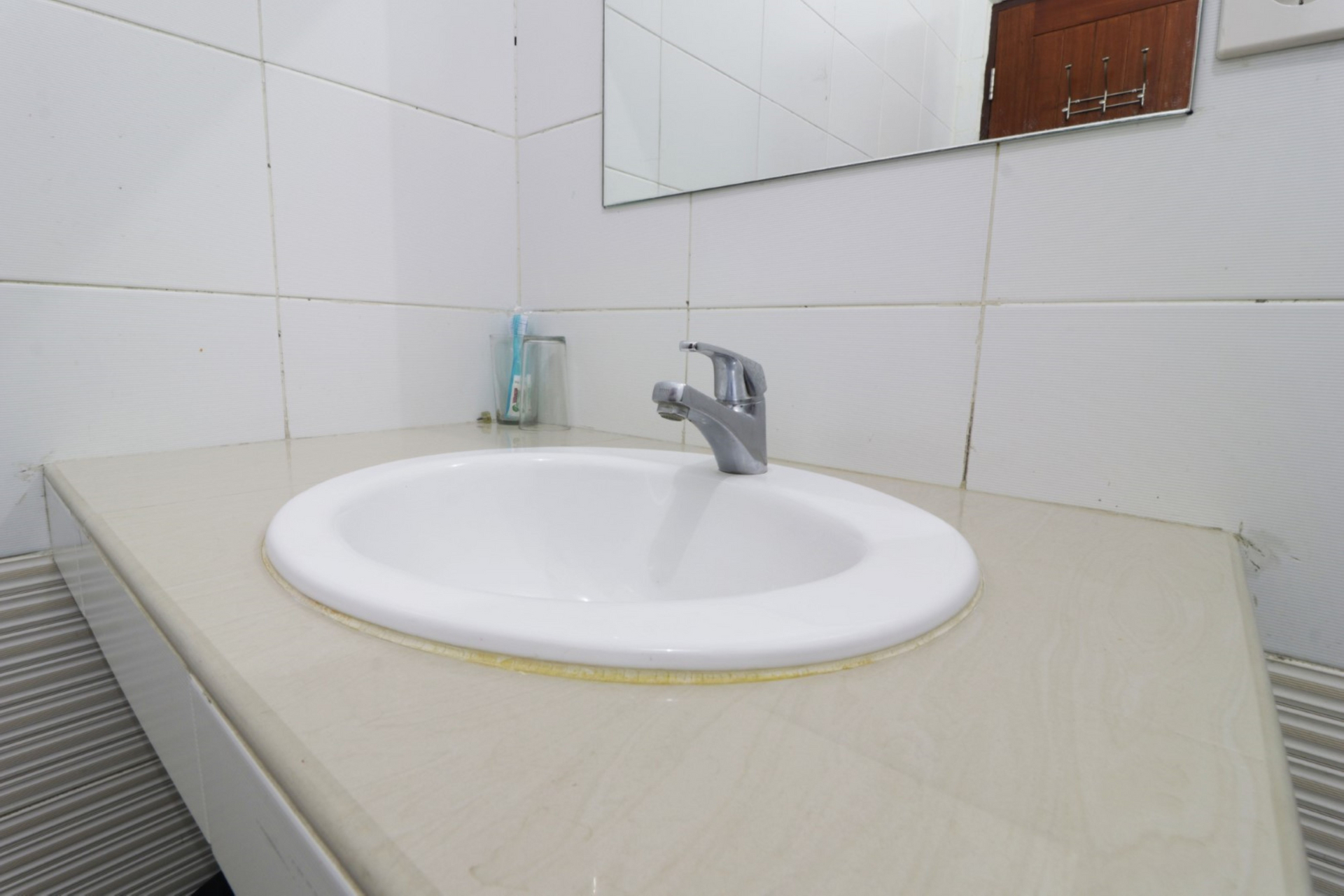 Bathroom 16