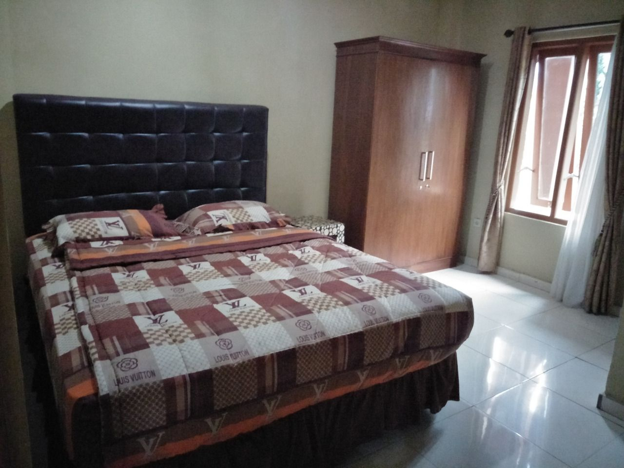 Bedroom 2, RedDoorz Plus @ Bukit Sekipan Tawangmangu, Karanganyar