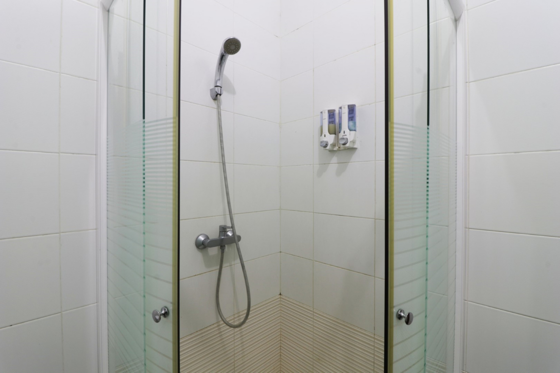 Bathroom 20