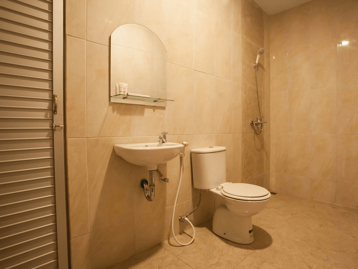 Bathroom 11