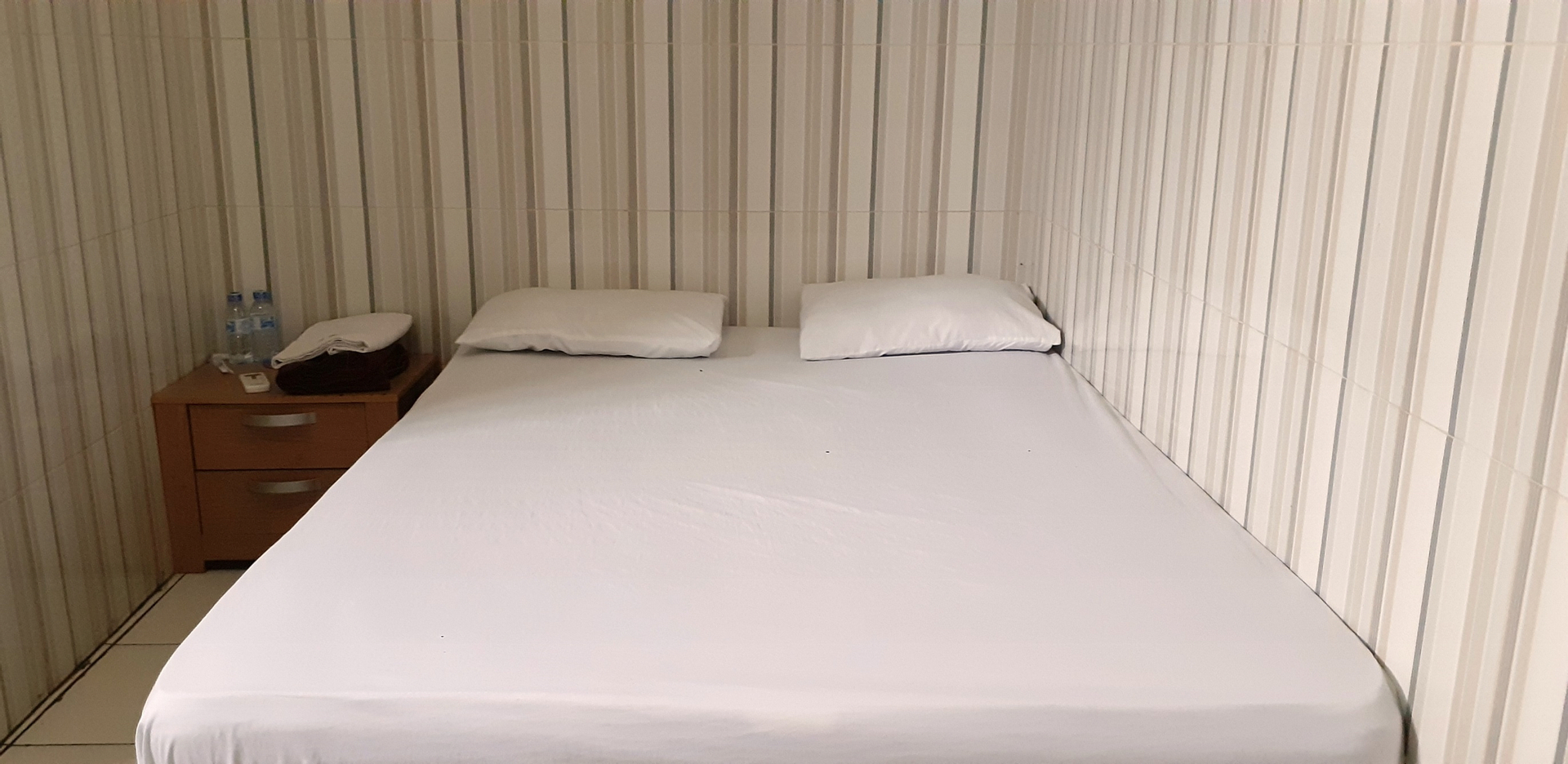 Kamar dengan Ranjang Double
