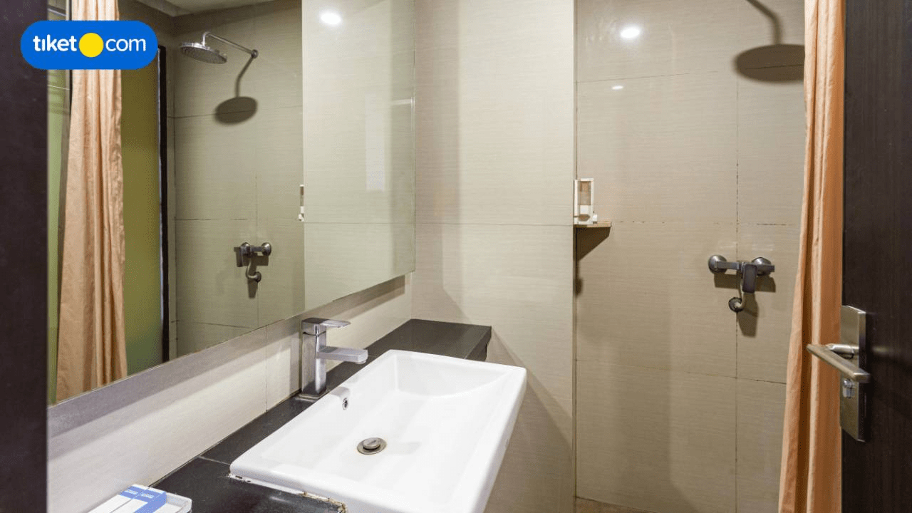 Bathroom 3