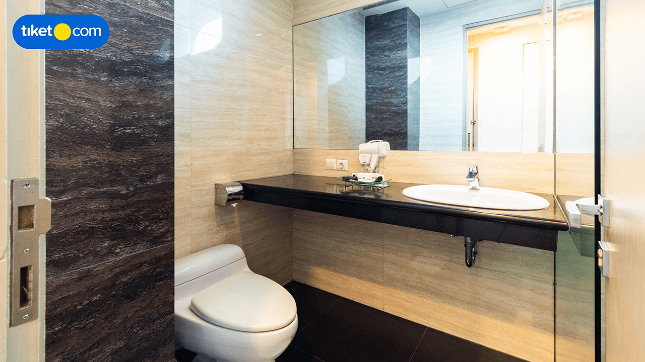 Bathroom 2
