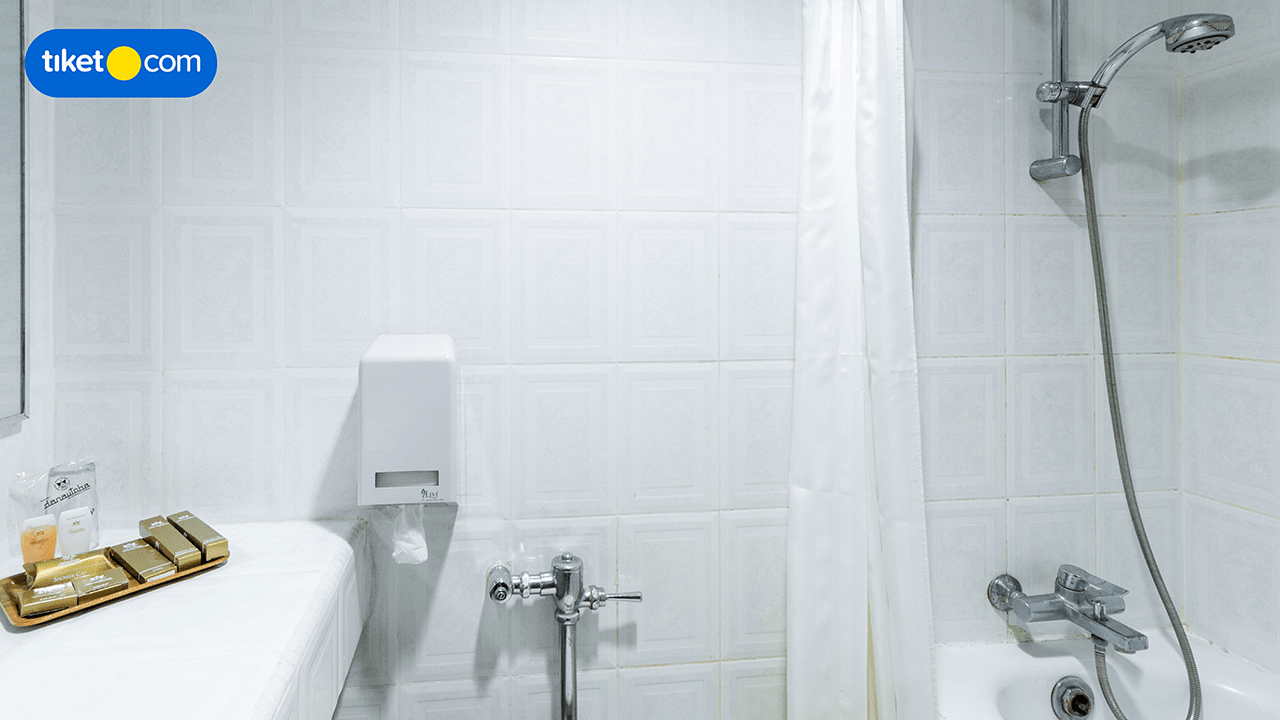 Bathroom 3
