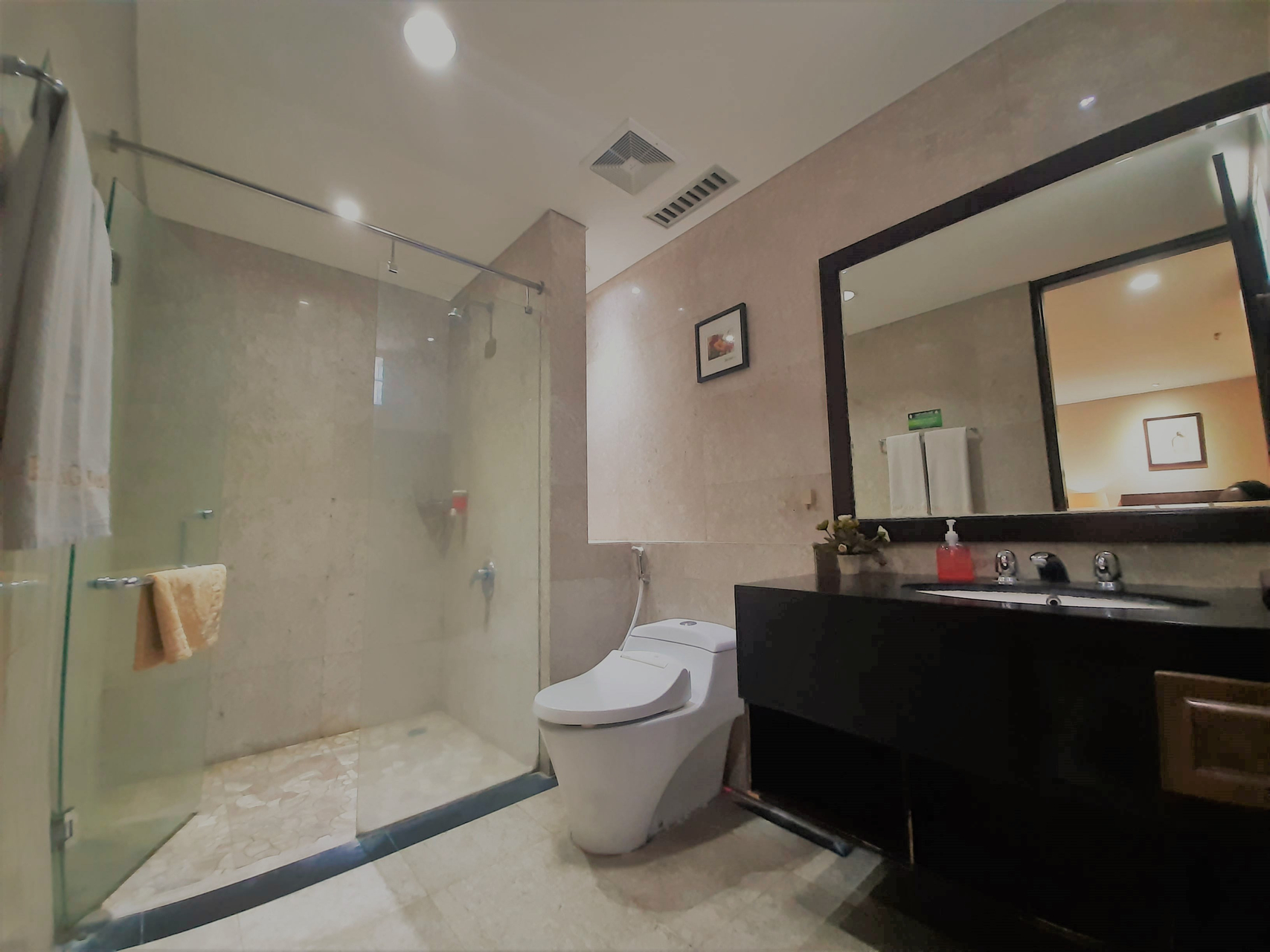 Bathroom 15