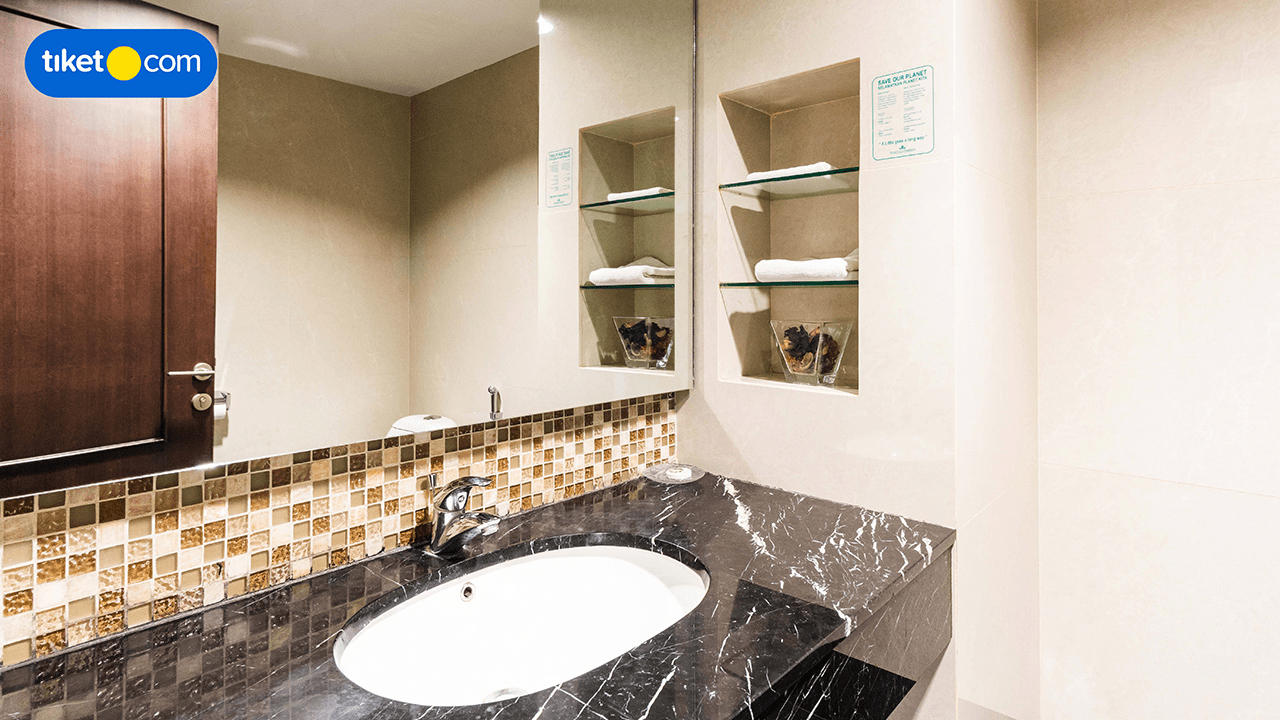 Bathroom 5