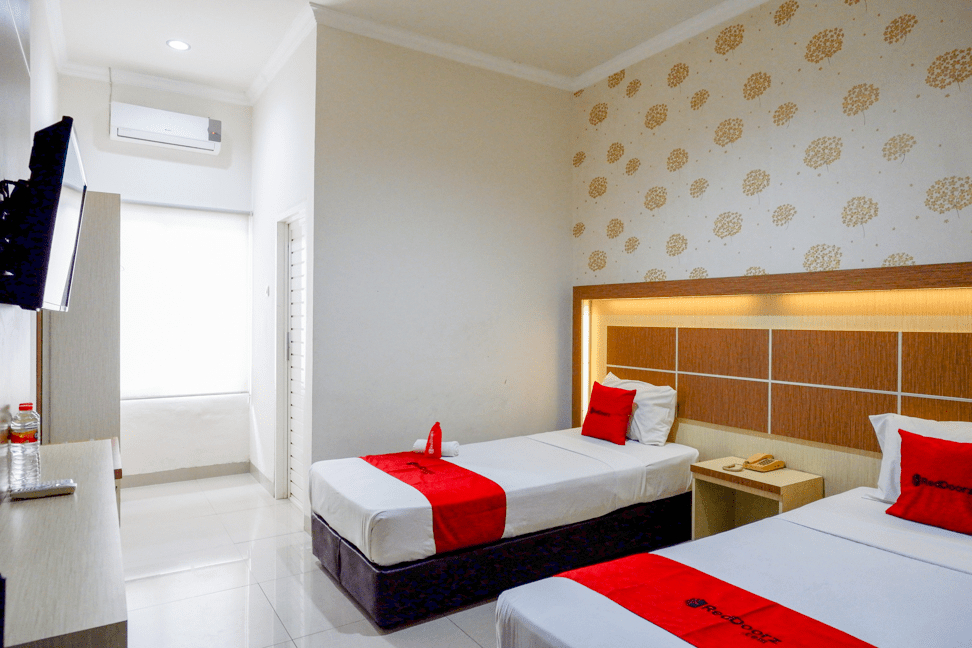Twin Standard Room