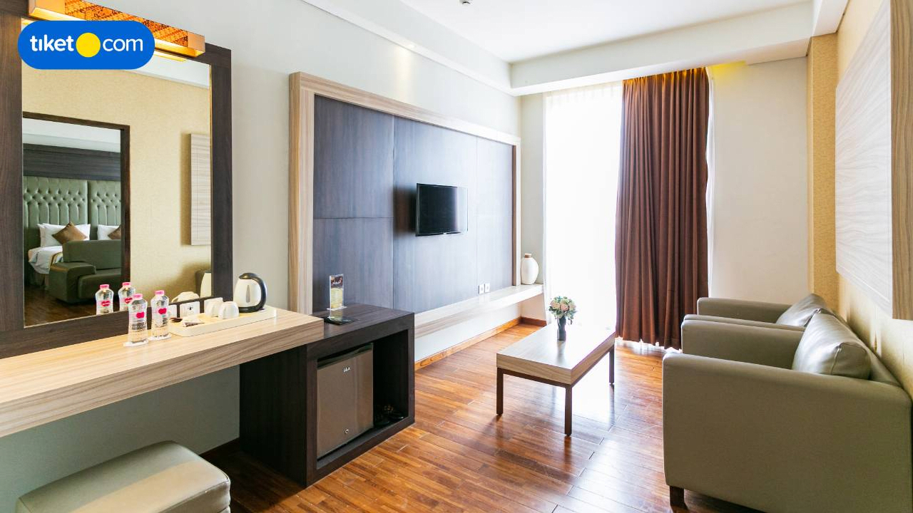 Living Area 7