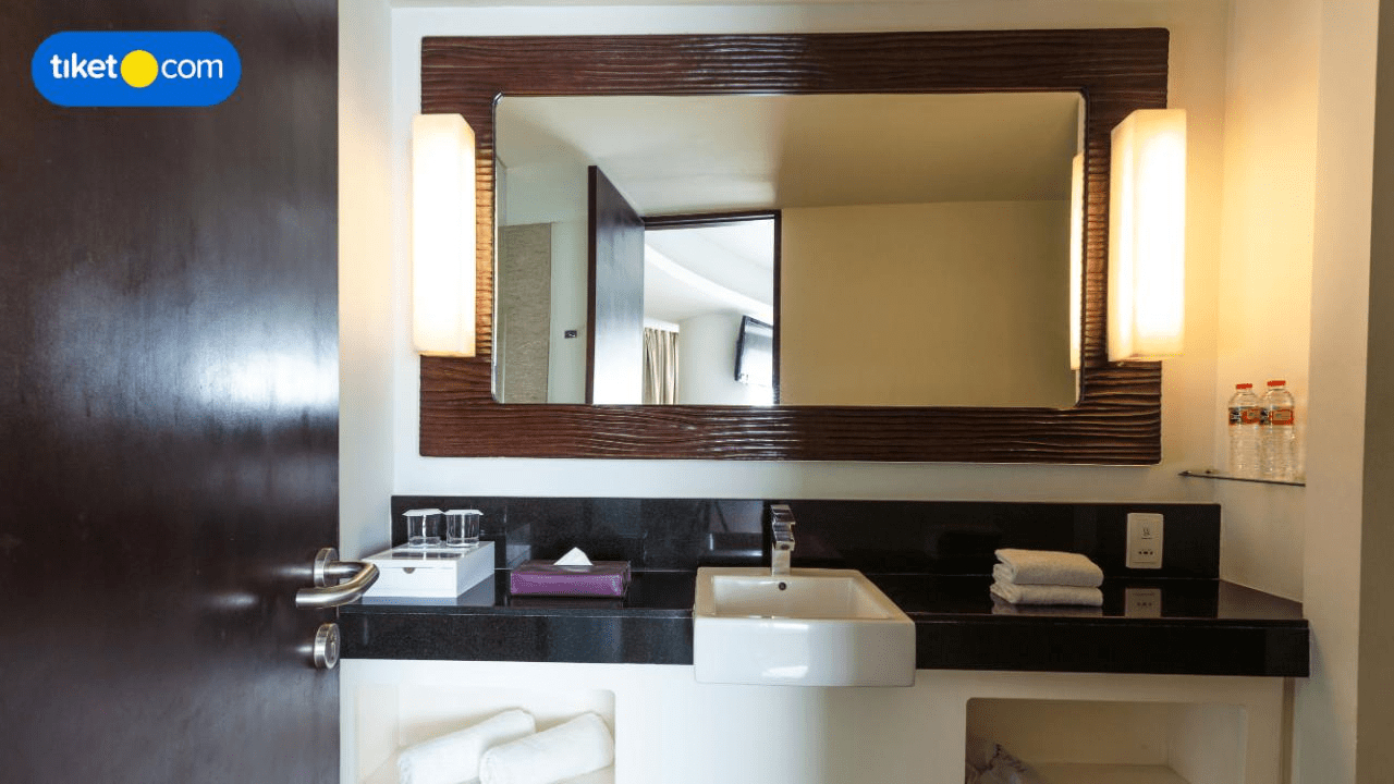 Bathroom 4