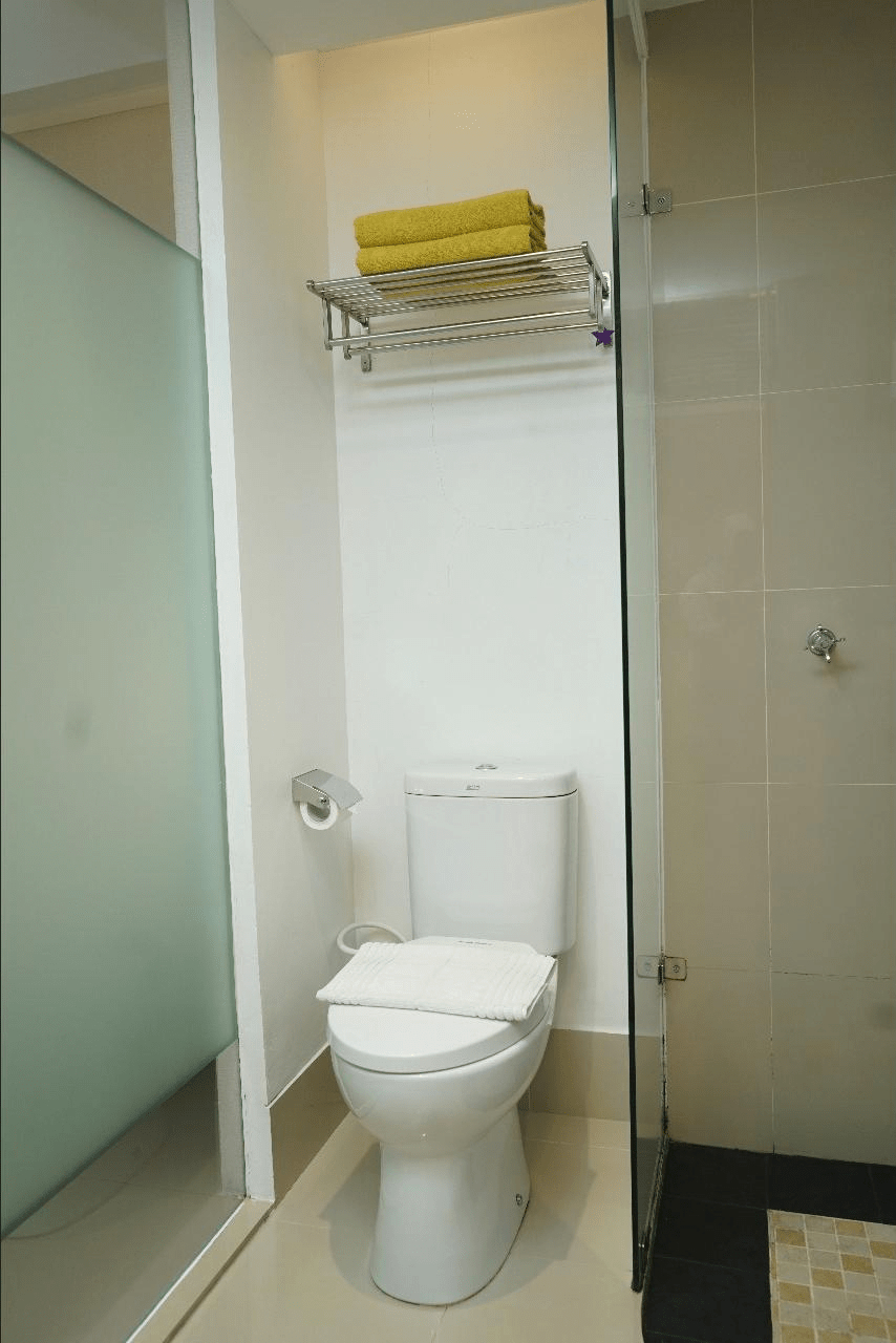 Bathroom 14