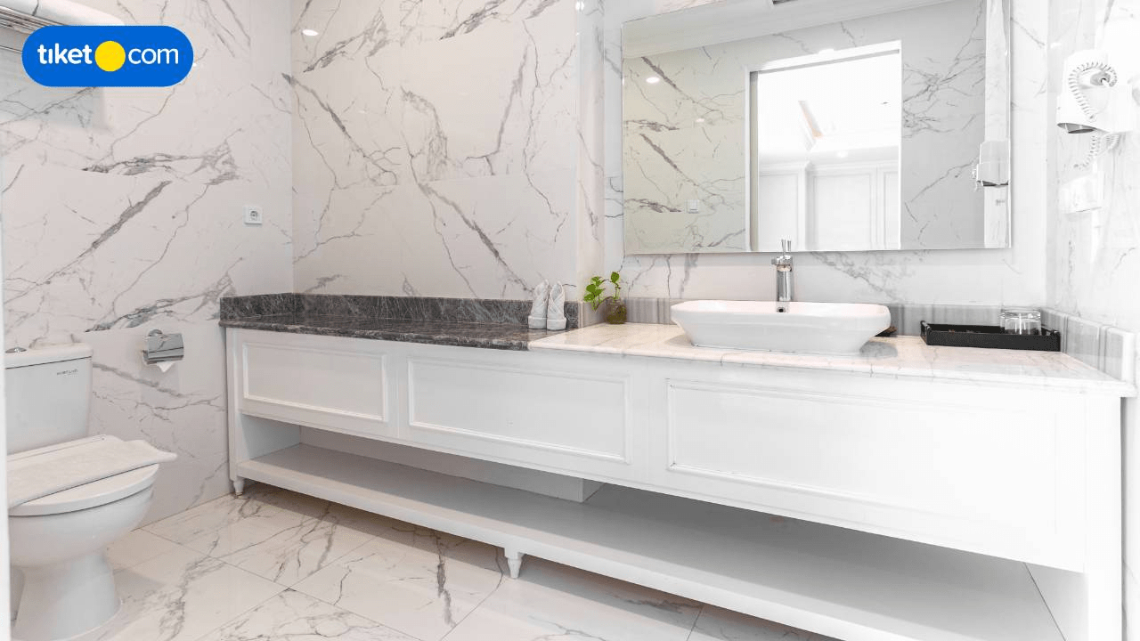 Bathroom 8