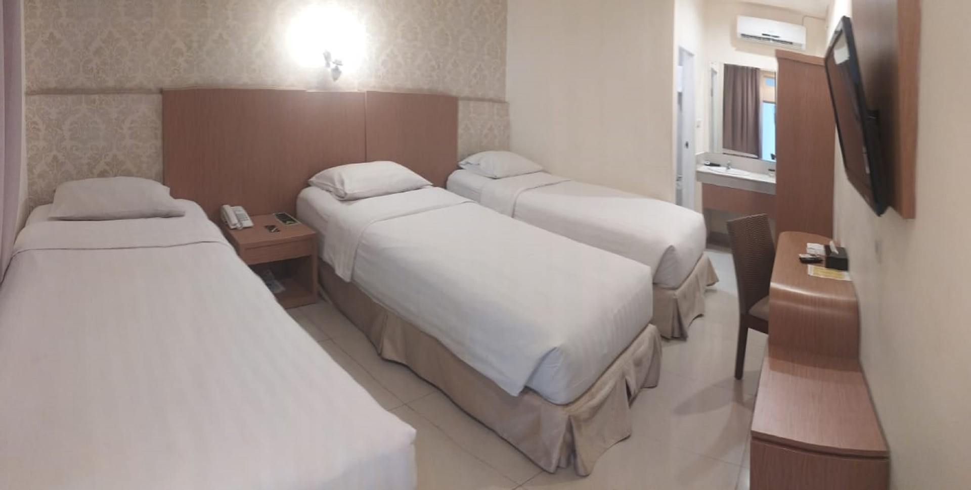 Kamar Keluarga Single