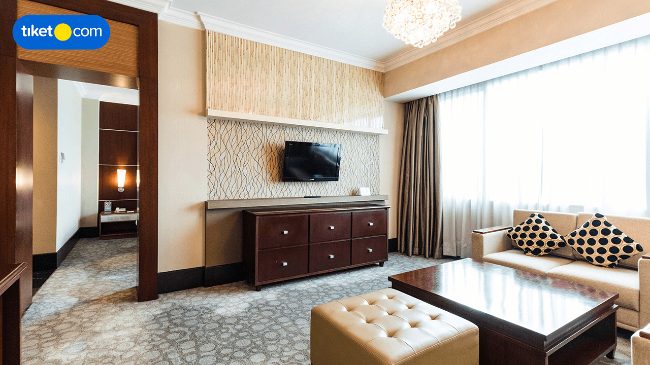 Living Area 9