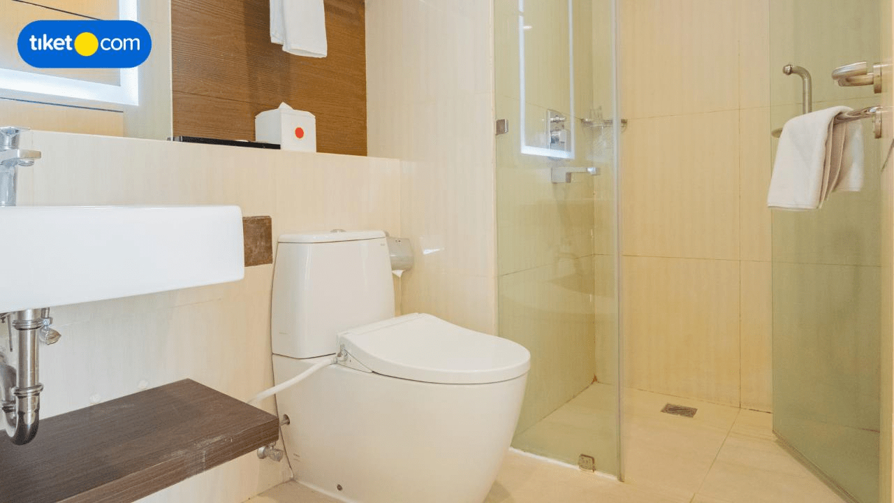 Bathroom 27