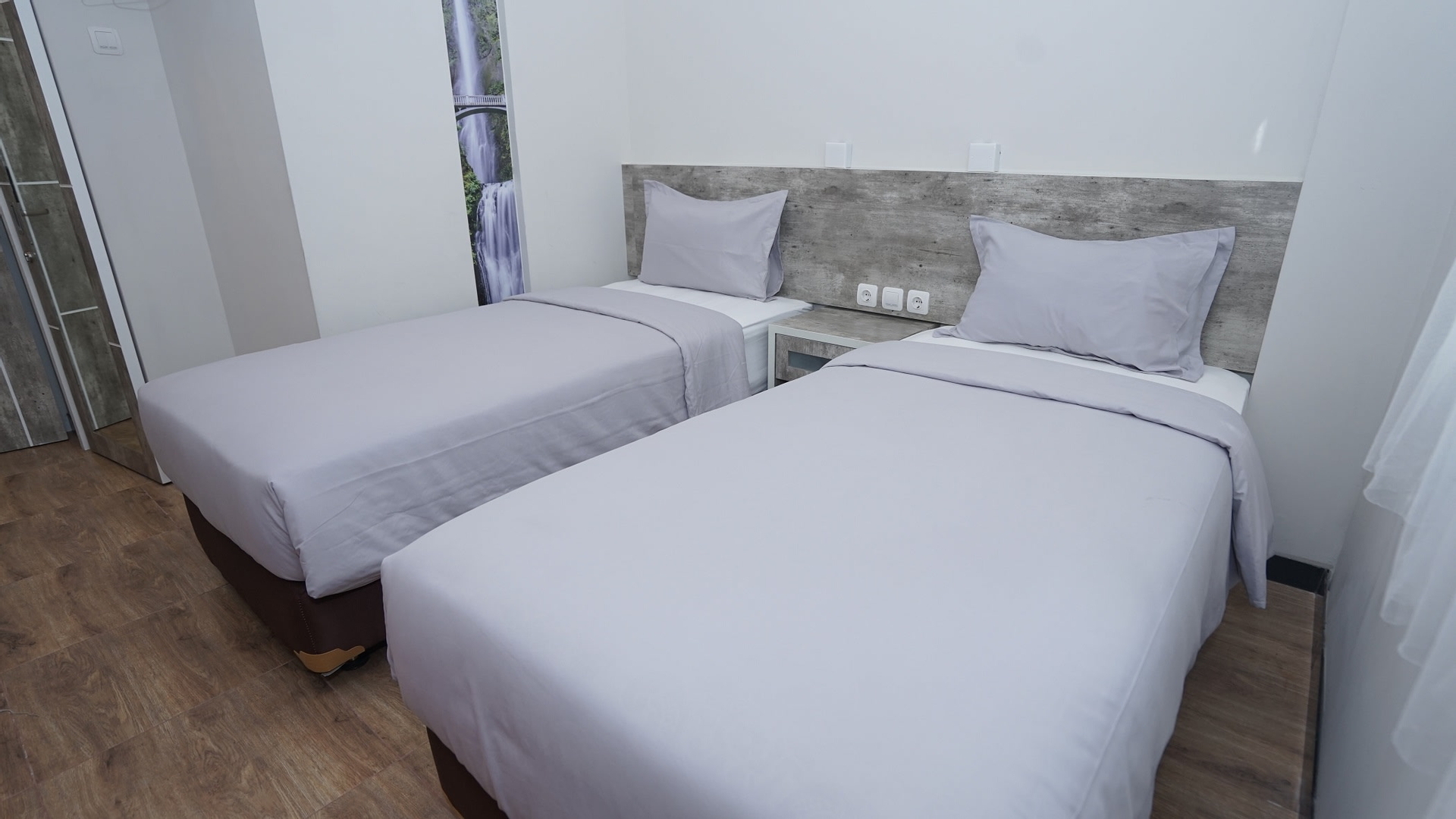 Bed 8