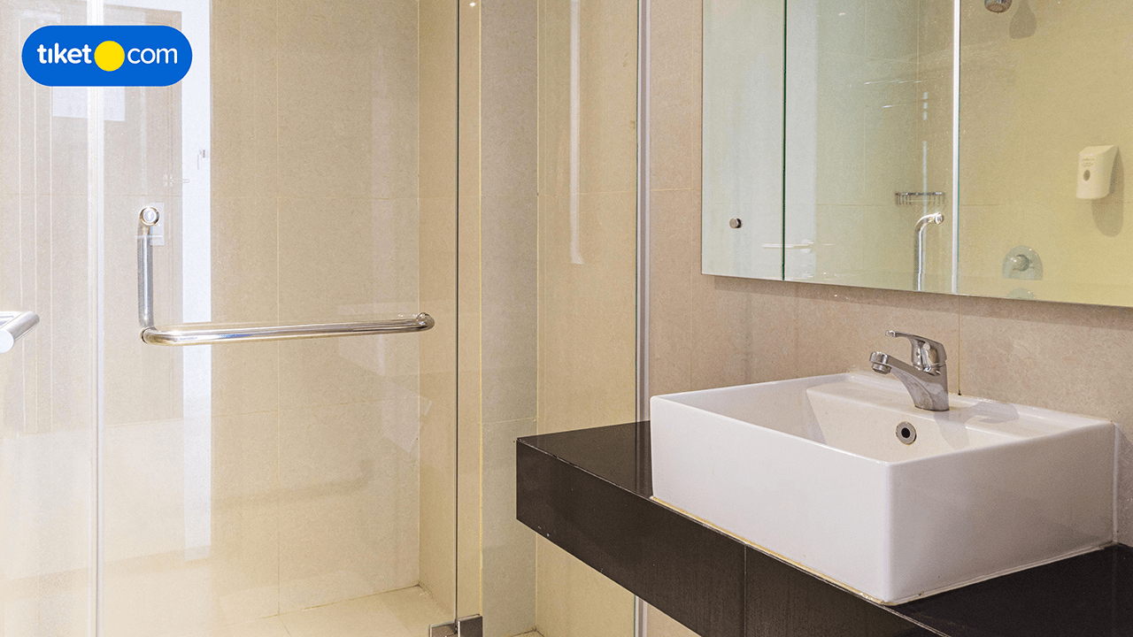 Bathroom 2