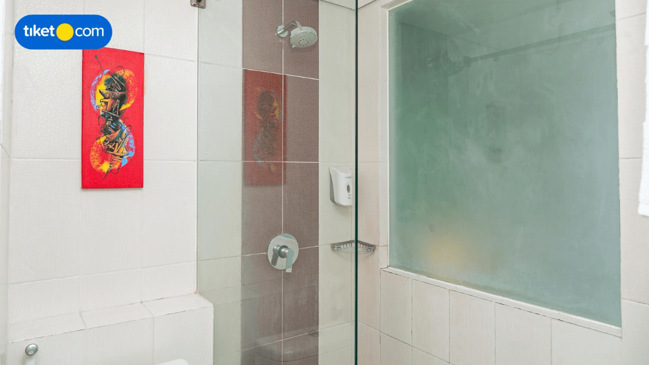 Bathroom 9