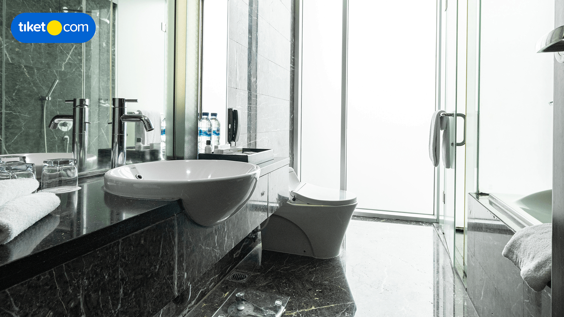 Bathroom 17
