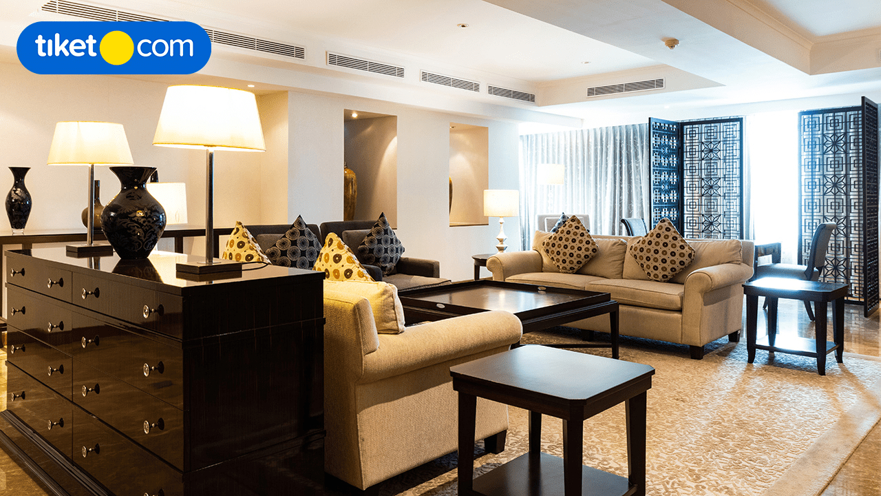 Living Area 16
