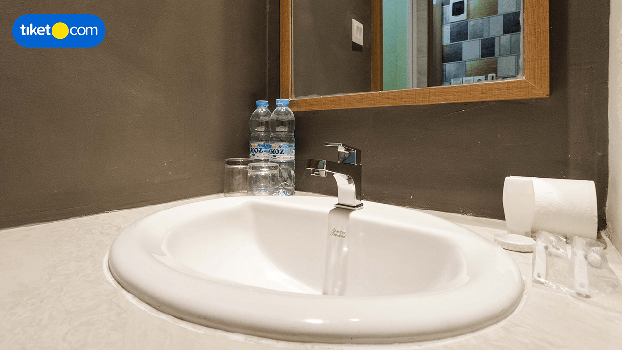 Bathroom 6