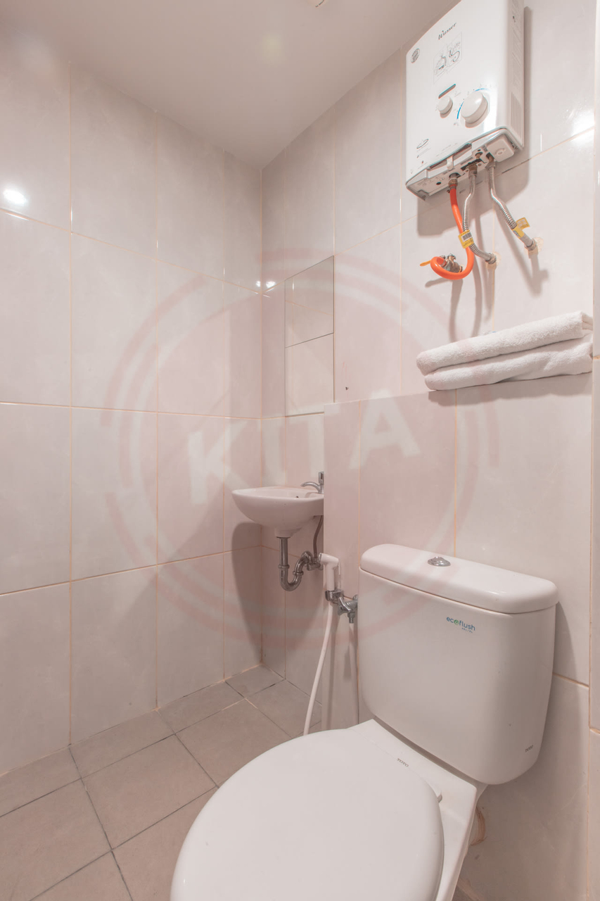 Bathroom 11
