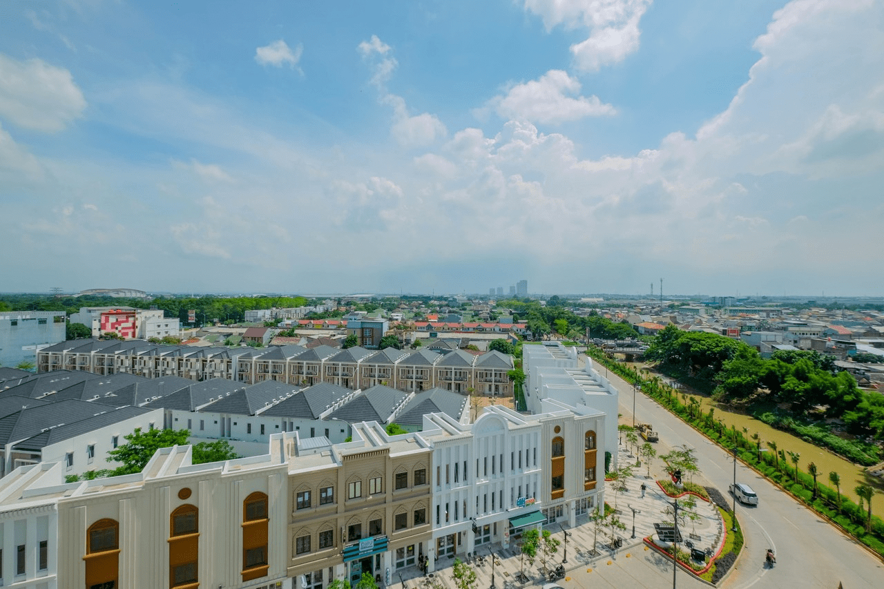 Exterior & Views 2, Cozy and Minimalist Studio Apartment @ Mustika Golf Residence By Travelio, Cikarang
