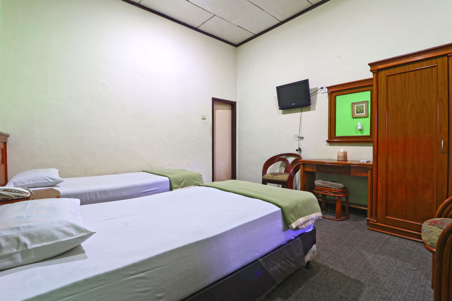 Bedroom 4, Hotel Sumatera, Medan