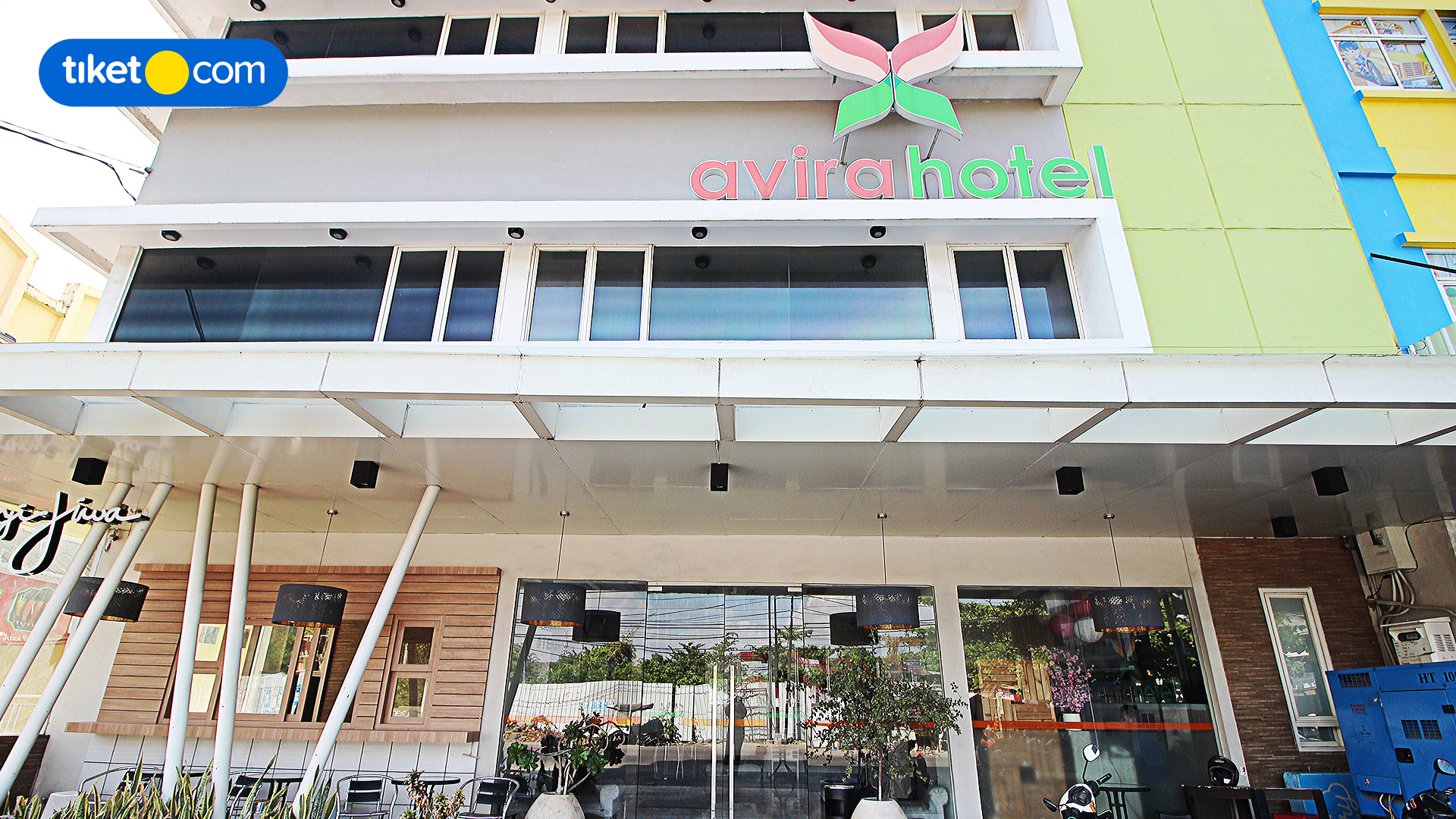 Exterior & Views 1, Avira Hotel Panakkukang - Makassar, Makassar