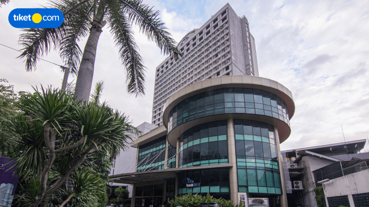 Exterior & Views 1, Garden Palace Hotel Surabaya Powered by Archipelago, Surabaya