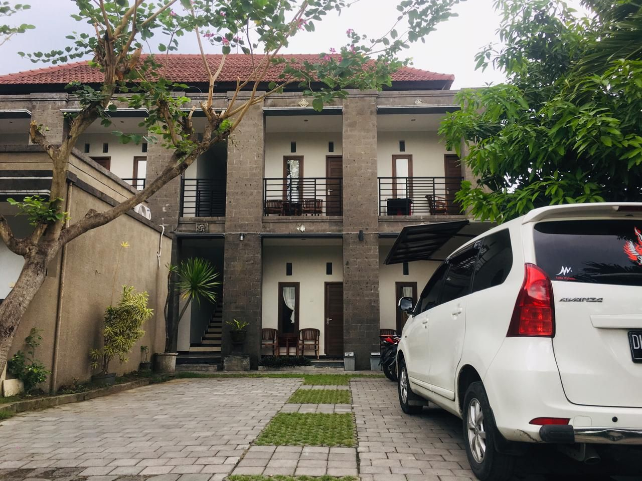 Exterior & Views 2, Hotel Warta Putra, Denpasar