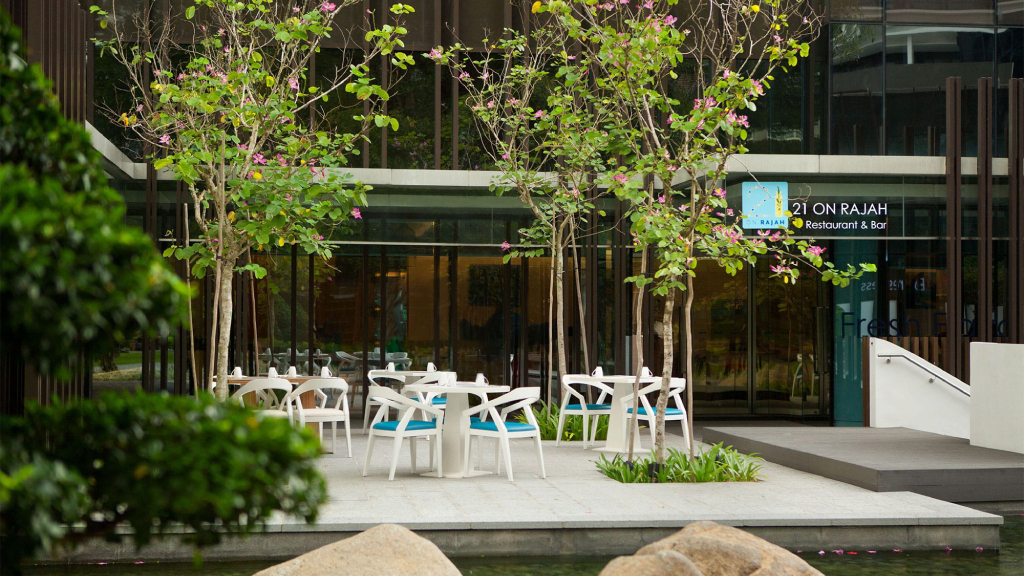 Food & Drinks 5, Days Hotel by Wyndham Singapore at Zhongshan Park, Singapura