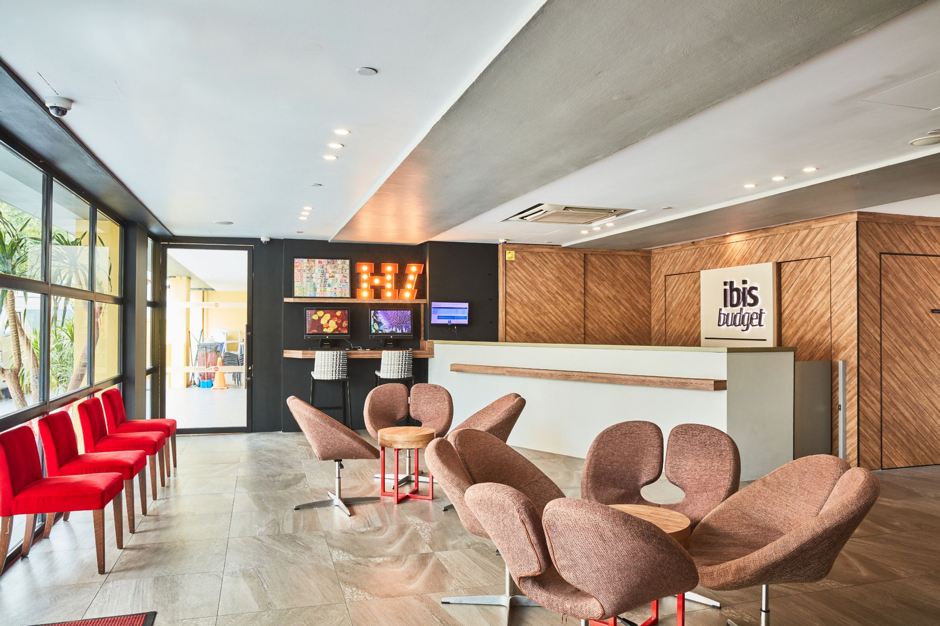 Public Area 2, ibis budget Singapore Pearl, Singapura