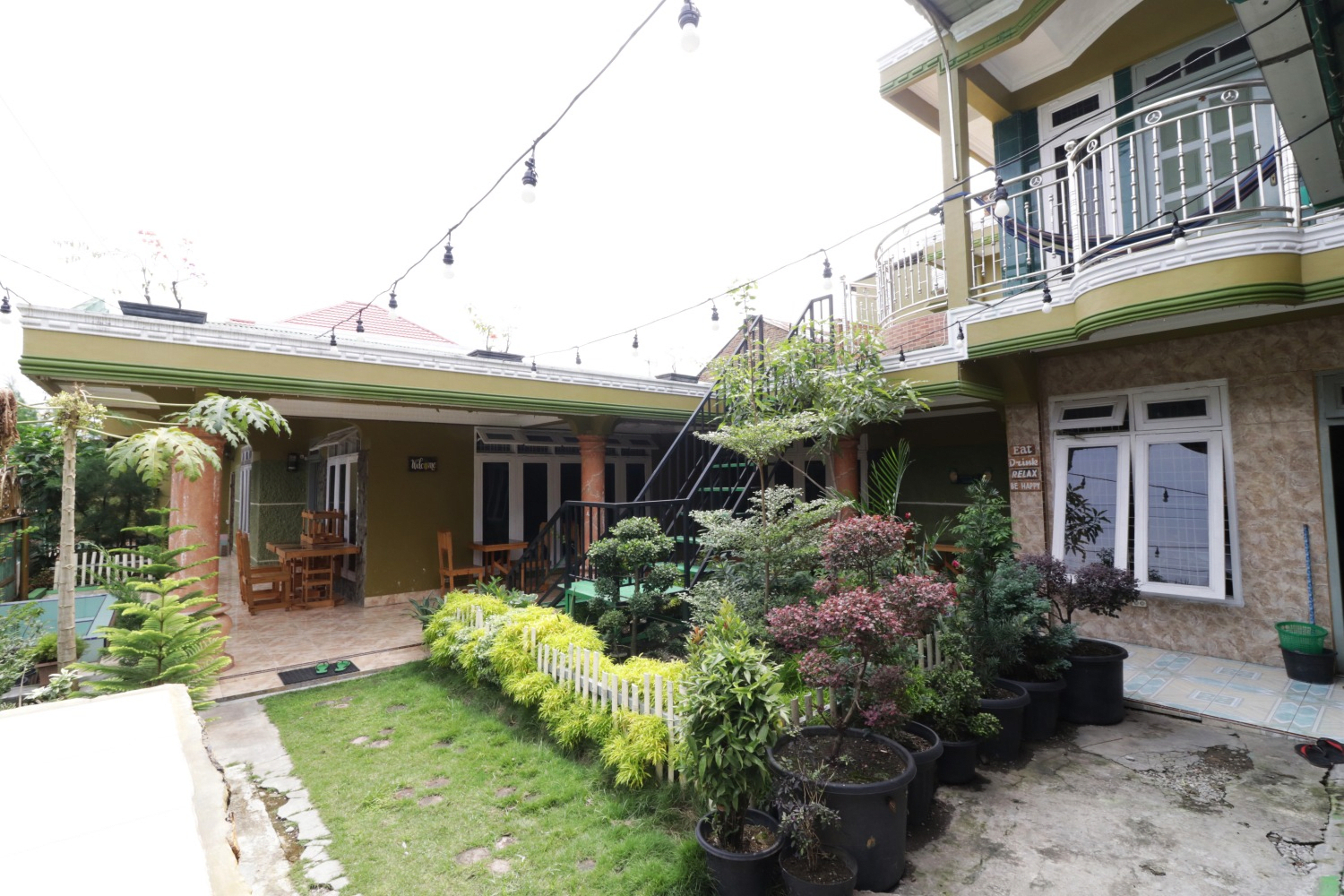 Exterior & Views 1, Waroeng Transit & Depary Homestay, Binjai