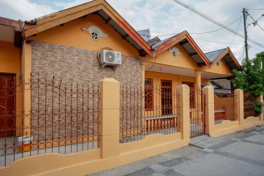 Exterior & Views, RedDoorz near Universitas Alkhairaat Palu, Palu