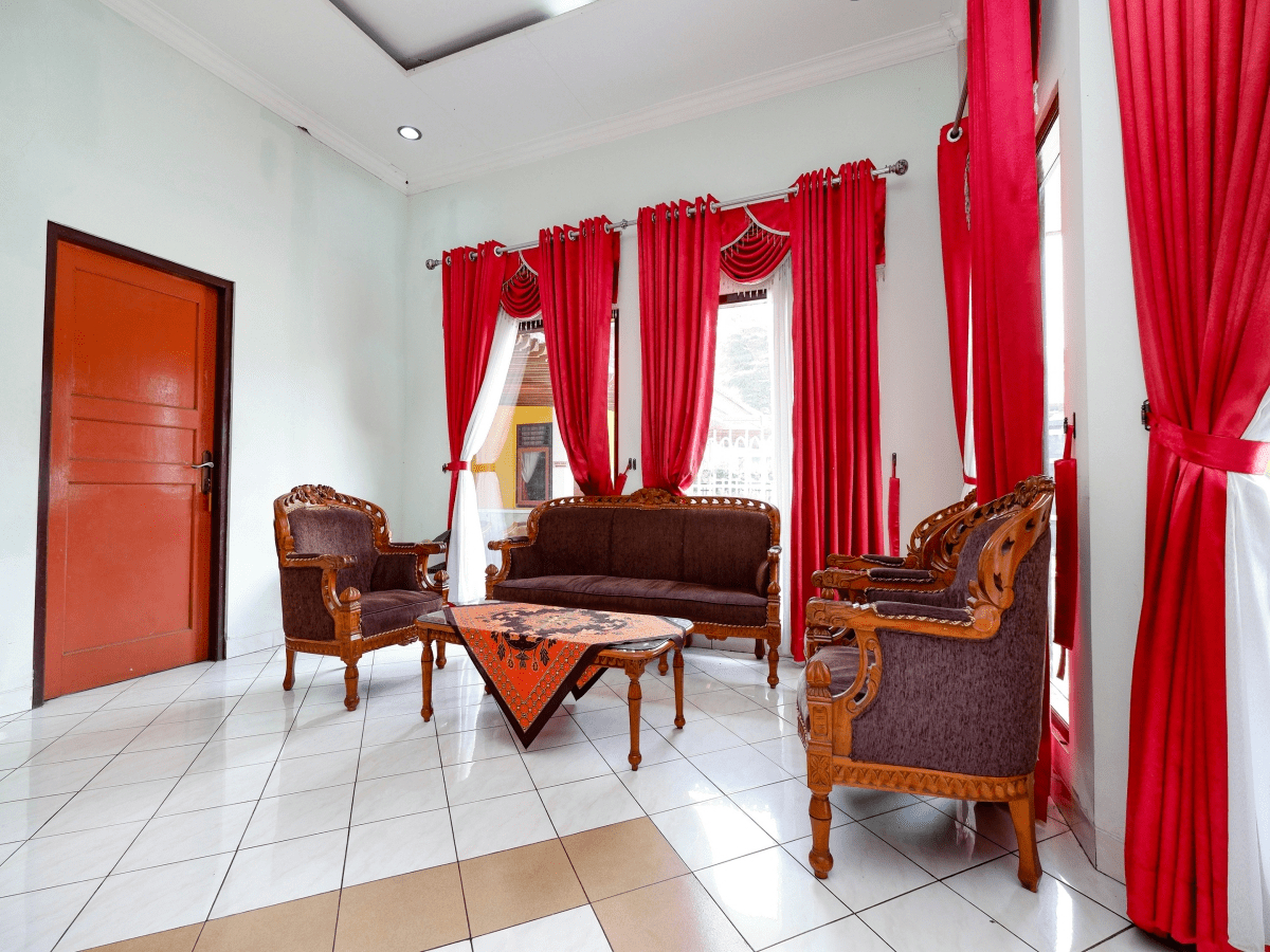 Others 5, OYO 2403 Hotel Bip (tutup sementara), Karanganyar