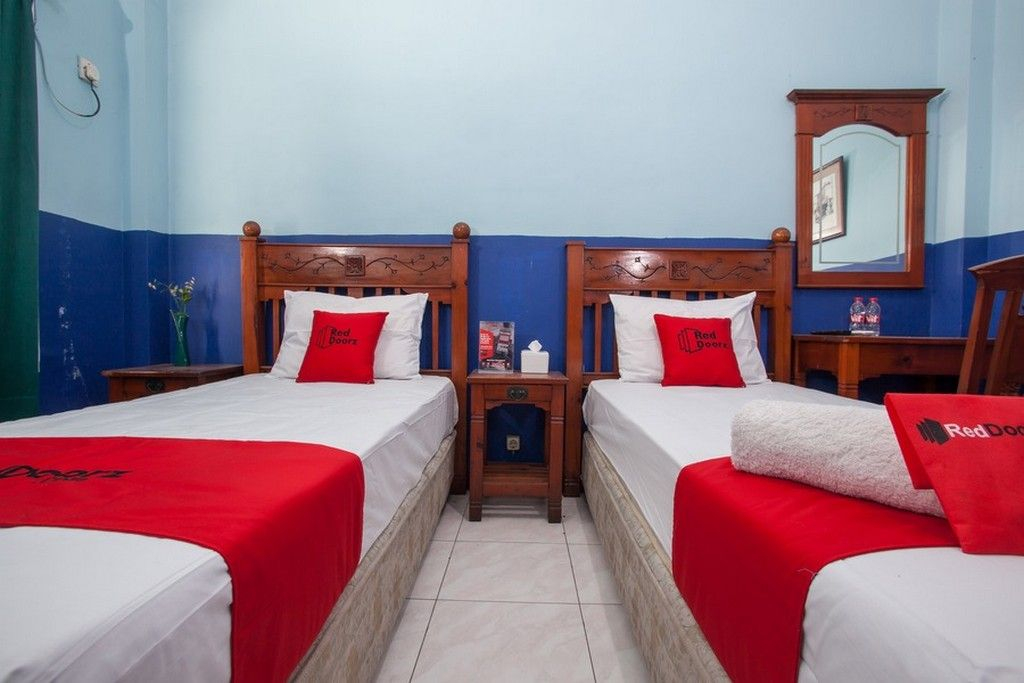 Bedroom 3, RedDoorz @ Genteng Surabaya 2, Surabaya