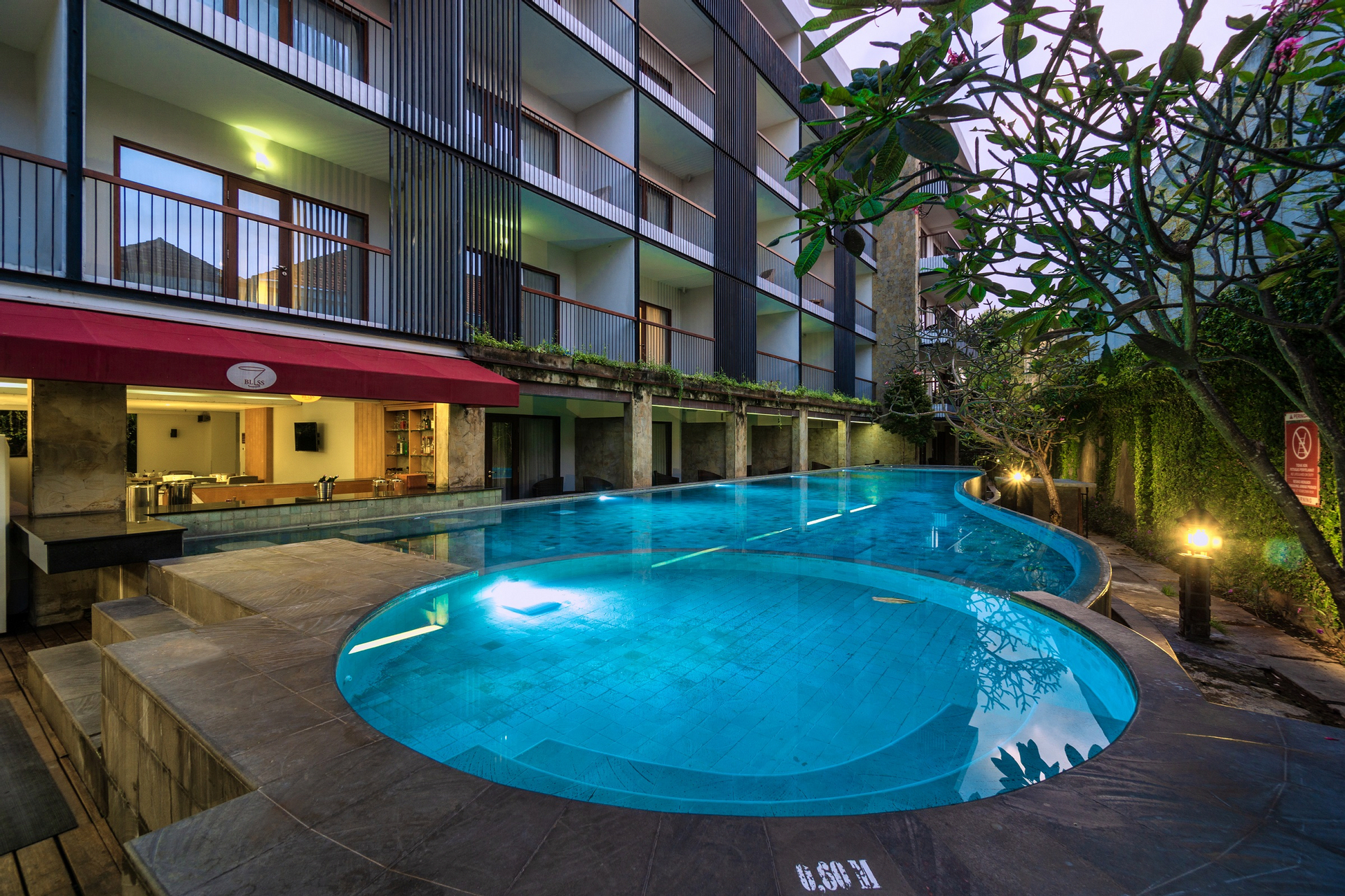 Exterior & Views 2, Quest Hotel Kuta by ASTON, Badung