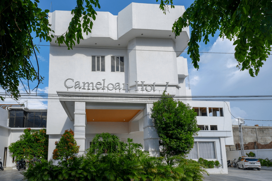 RedDoorz Plus @ Cameloan Hotel Palu, Palu