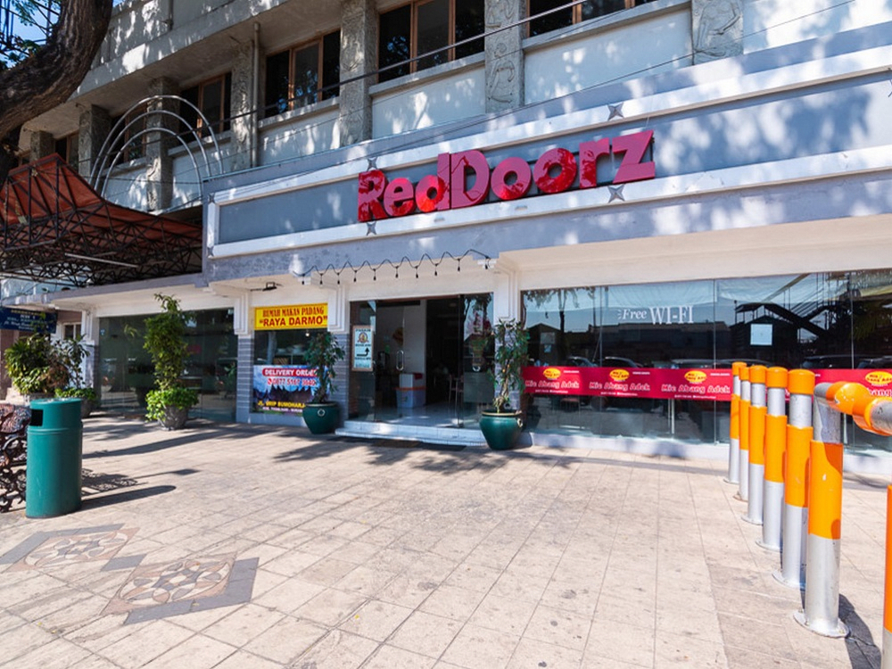 RedDoorz @ Urip Sumoharjo, Surabaya