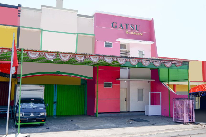 Exterior & Views 2, OYO 1815 Gatsu Residence, Semarang