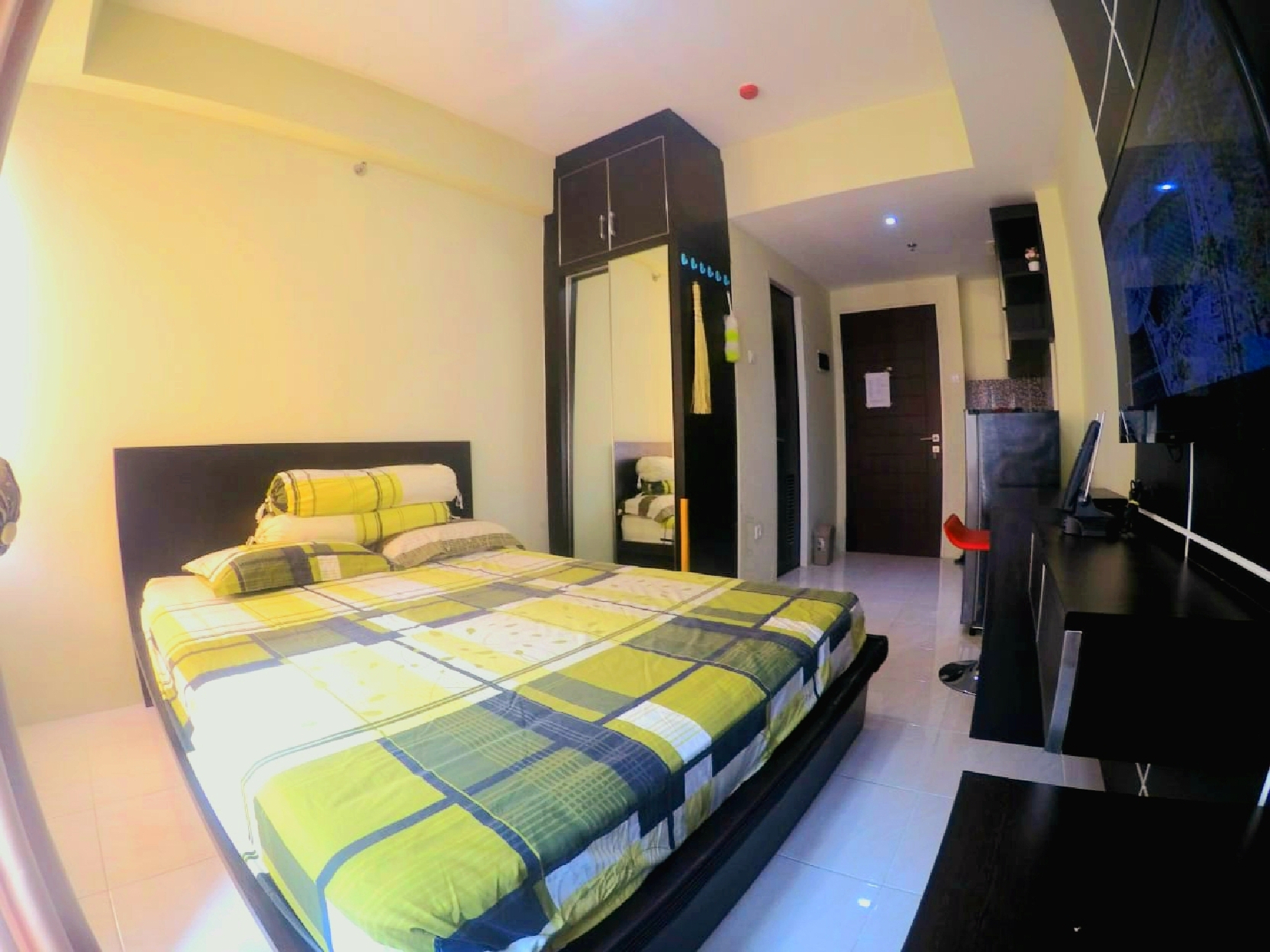Studio Room C821 At Malioboro City Apartemen by Jowo Klutuk, Yogyakarta