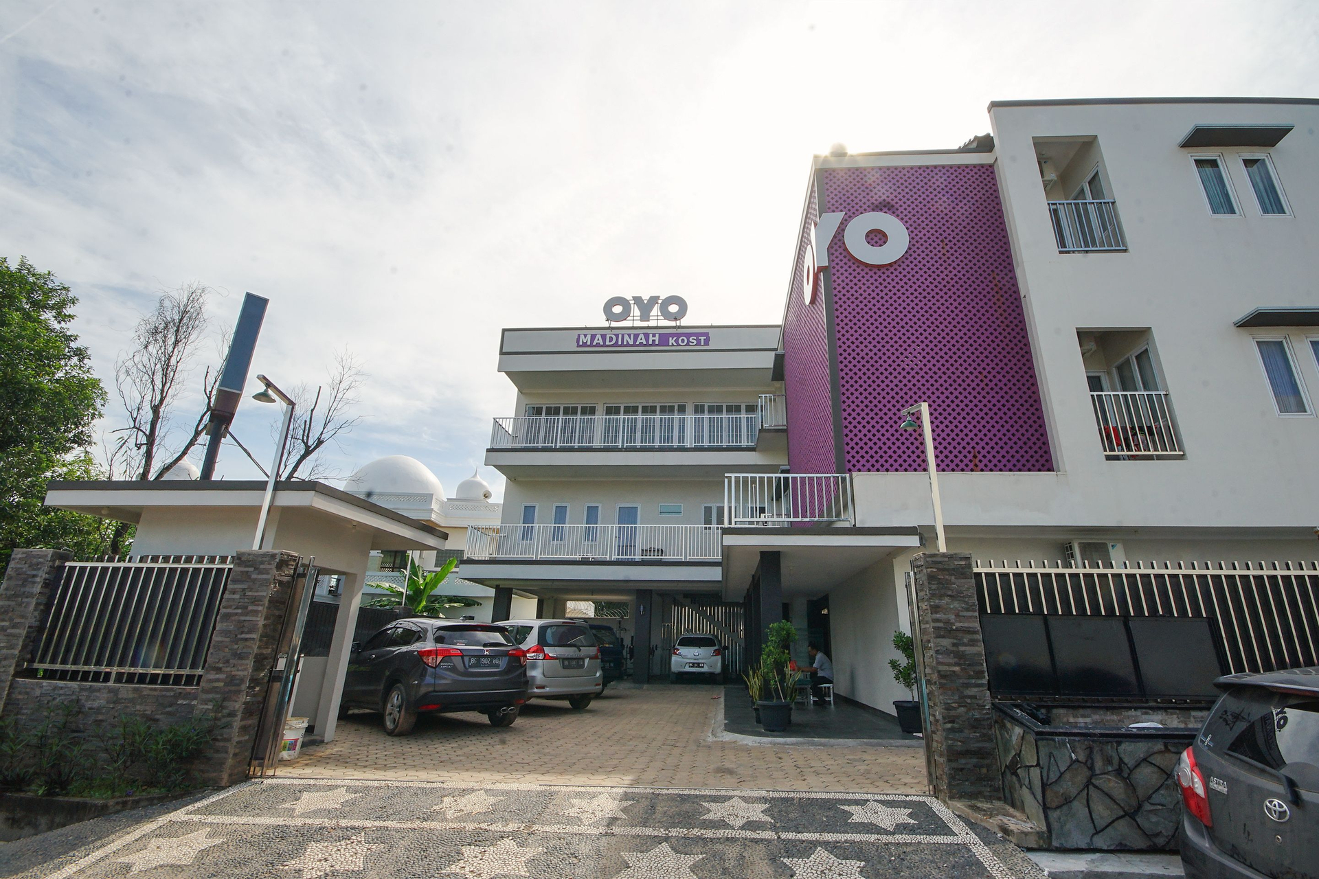 Exterior & Views 2, Super OYO 270 Madinah Residence Syariah, Palembang