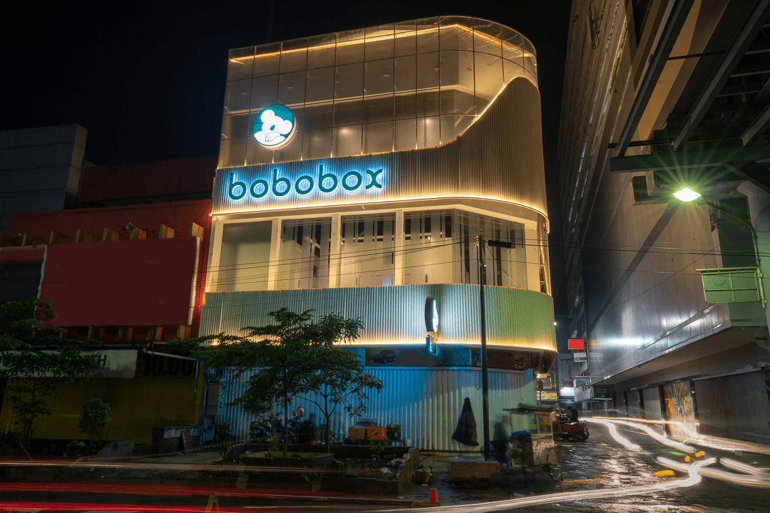 Bobobox Alun-Alun, Bandung